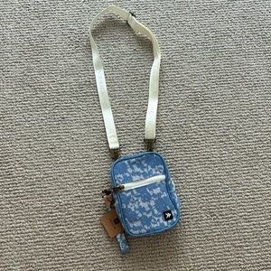 Thread Camden crossbody bag